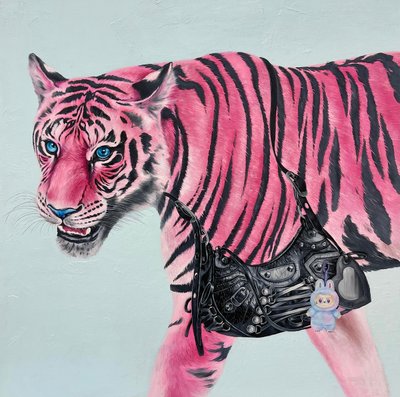 윤혜신, Balenciaga And Tiger
